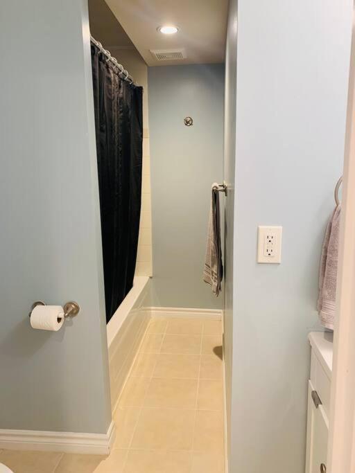 Finished 2 Bedroom Apartment In An Upscale Area Of Ajax Exteriér fotografie